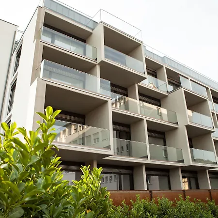 Suytes アパートホテル