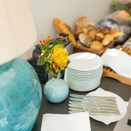 アパートホテル Suytes